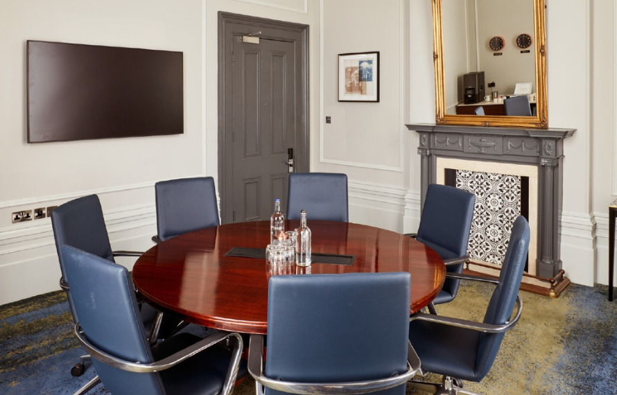 The Venetian room with round boardroom layout
